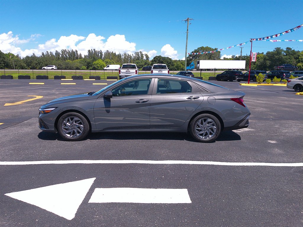 2024 Hyundai Elantra