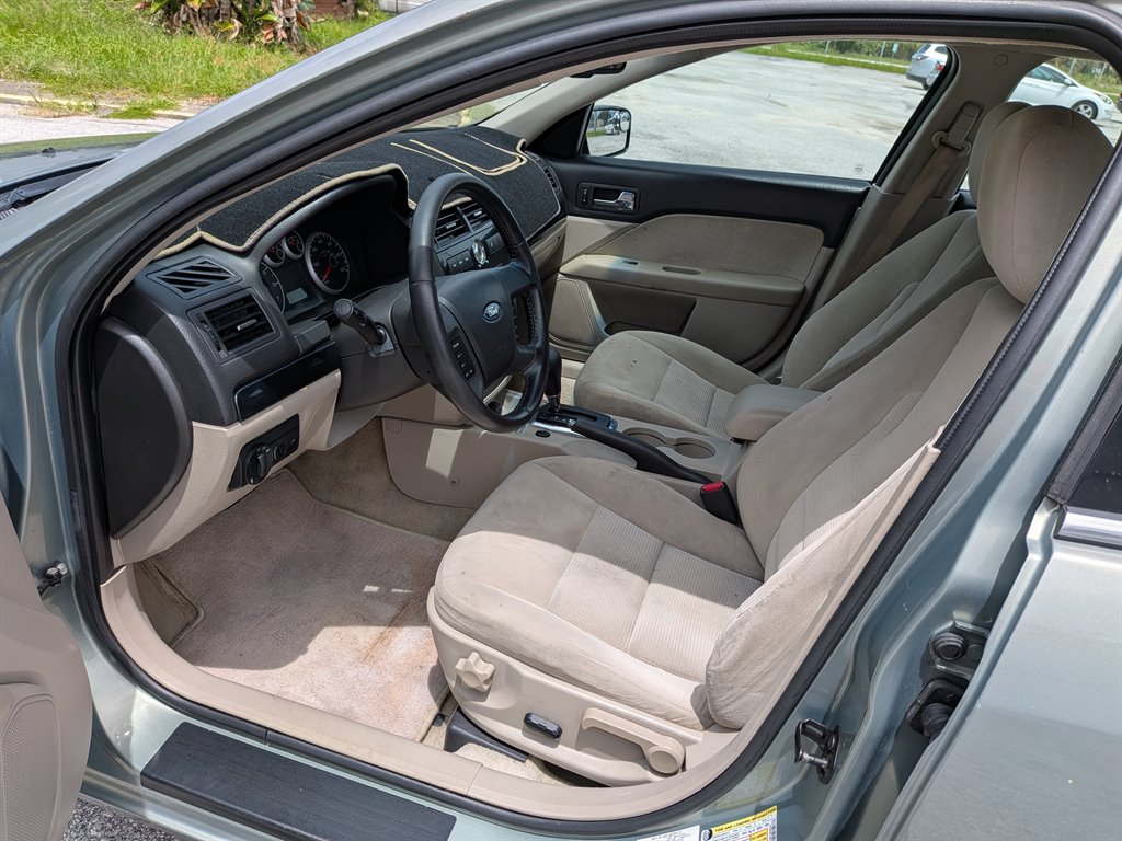 2009 Ford Fusion - $9,950