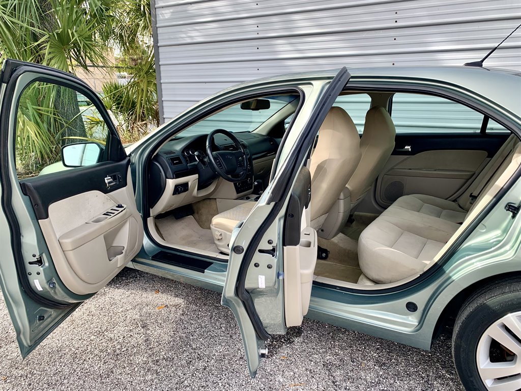 2009 Ford Fusion - $9,950