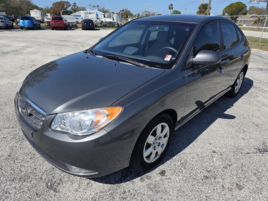2009 Hyundai Elantra GLS photo