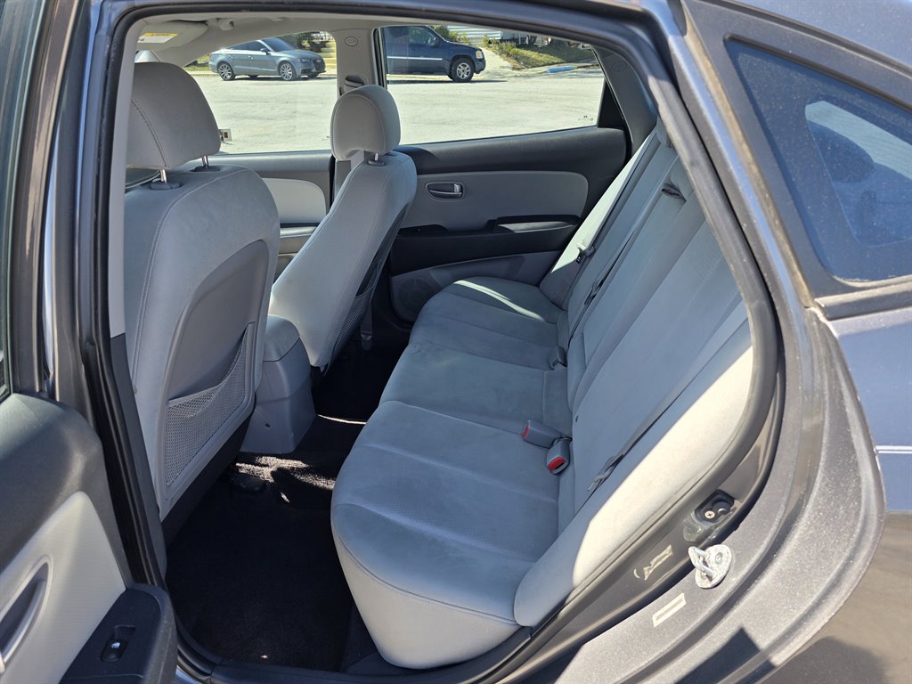 2009 Hyundai Elantra GLS photo