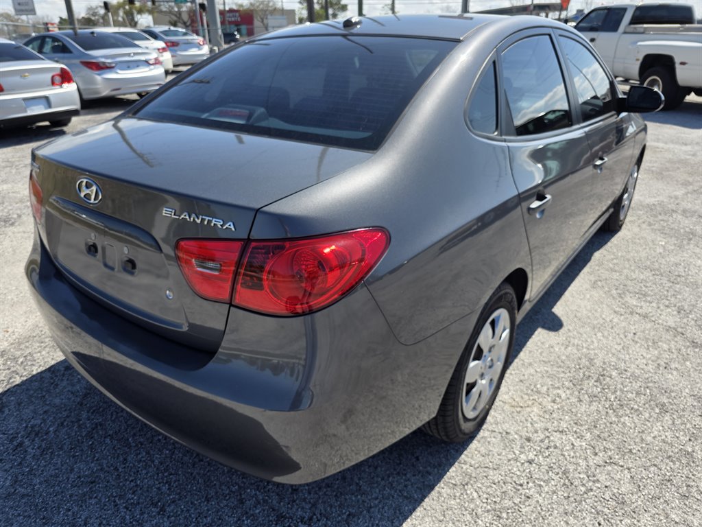 2009 Hyundai Elantra GLS photo