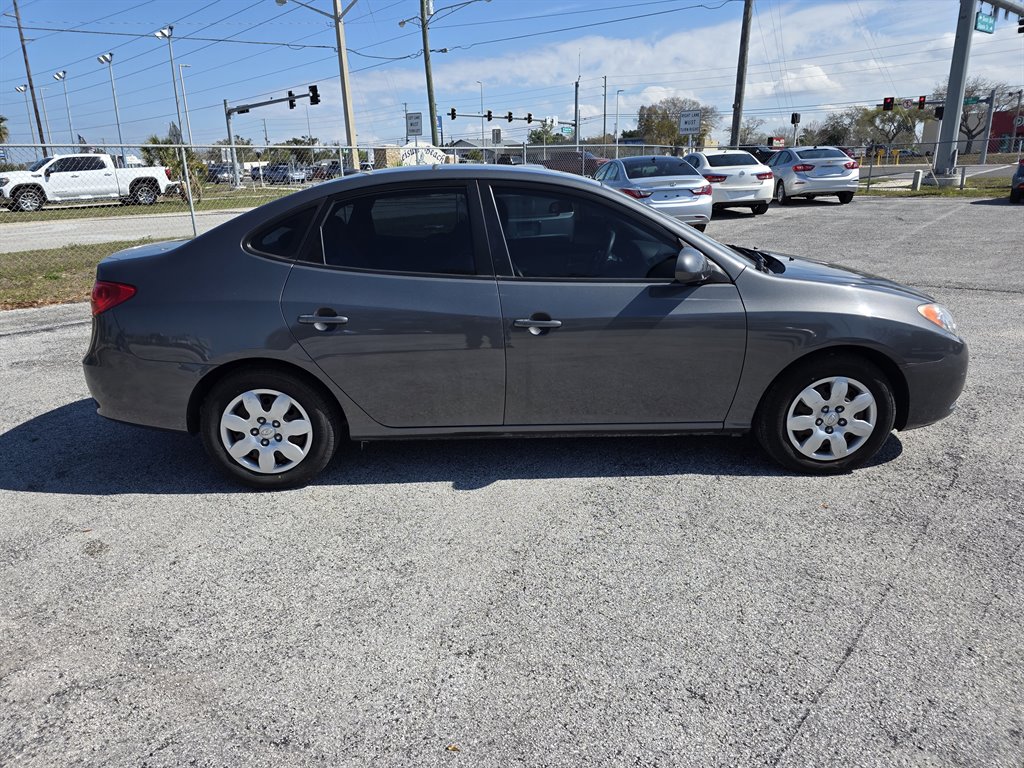 2009 Hyundai Elantra GLS photo