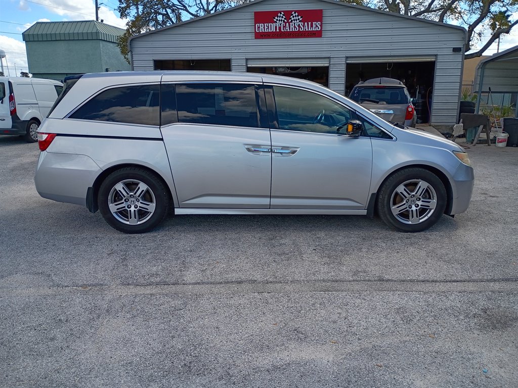 2012 Honda Odyssey - $13,950