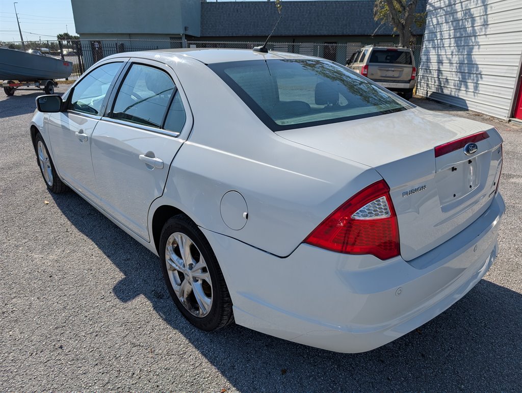 2012 Ford Fusion SE photo