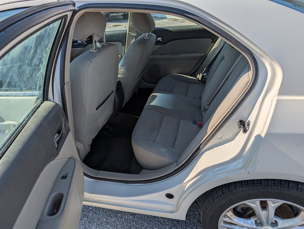 2012 Ford Fusion SE photo