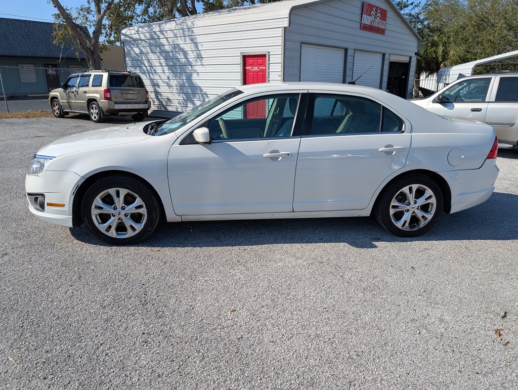 2012 Ford Fusion SE photo