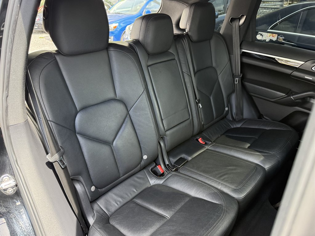 2012 Porsche Cayenne - $10,999