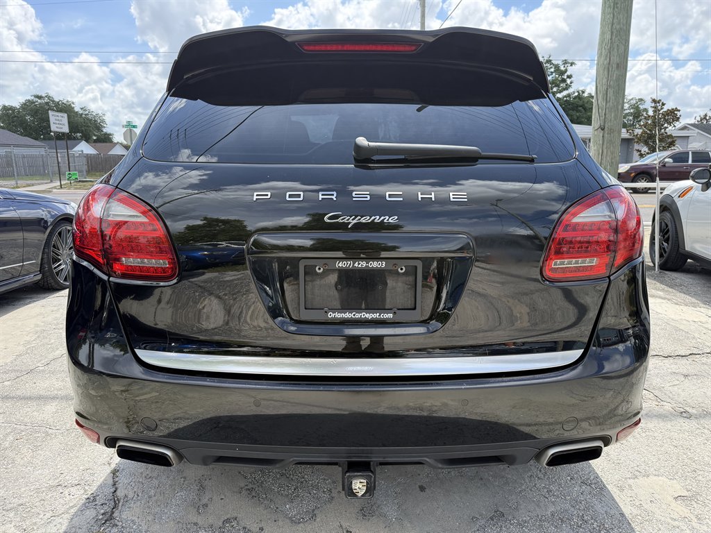 2012 Porsche Cayenne - $10,999