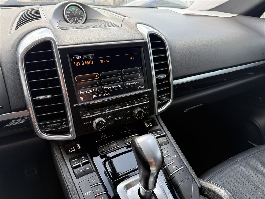 2012 Porsche Cayenne - $10,999