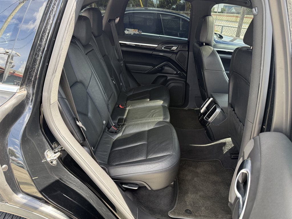 2012 Porsche Cayenne - $10,999
