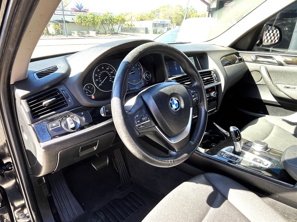 2017 BMW X3 Xdrive28i photo