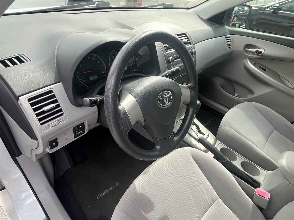 2011 Toyota Corolla photo