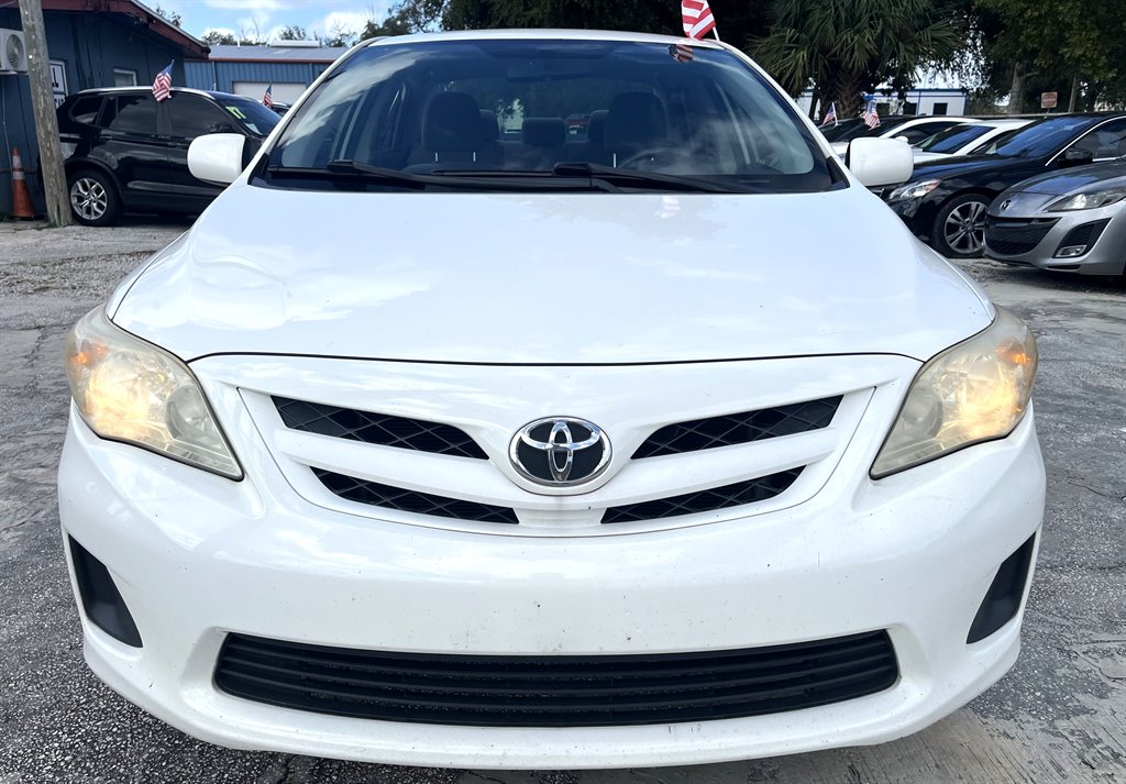 2011 Toyota Corolla photo