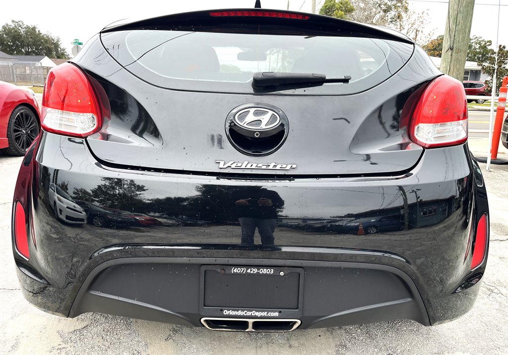 2016 Hyundai Veloster Coupe photo