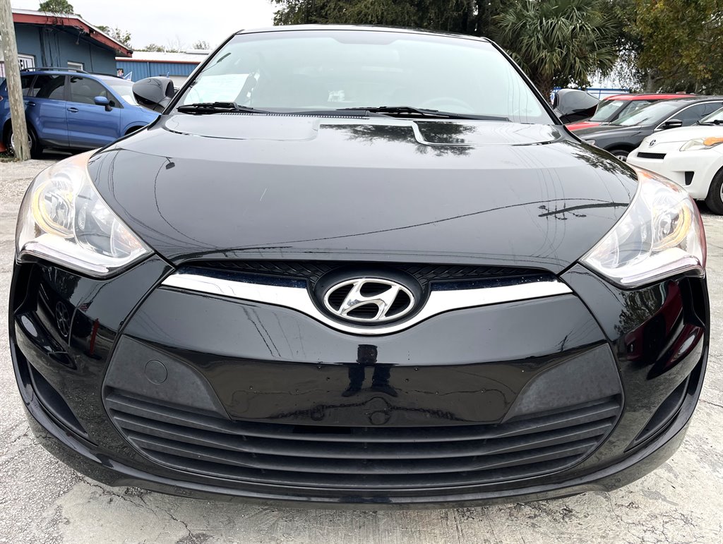 2016 Hyundai Veloster Coupe photo