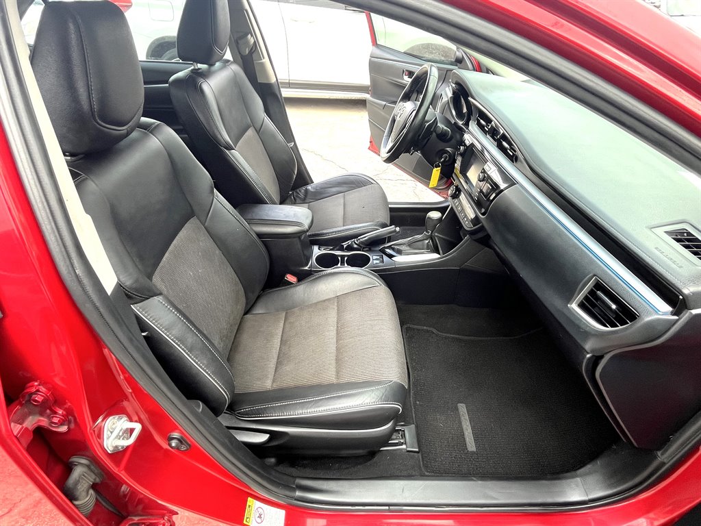2016 Toyota Corolla S Plus photo