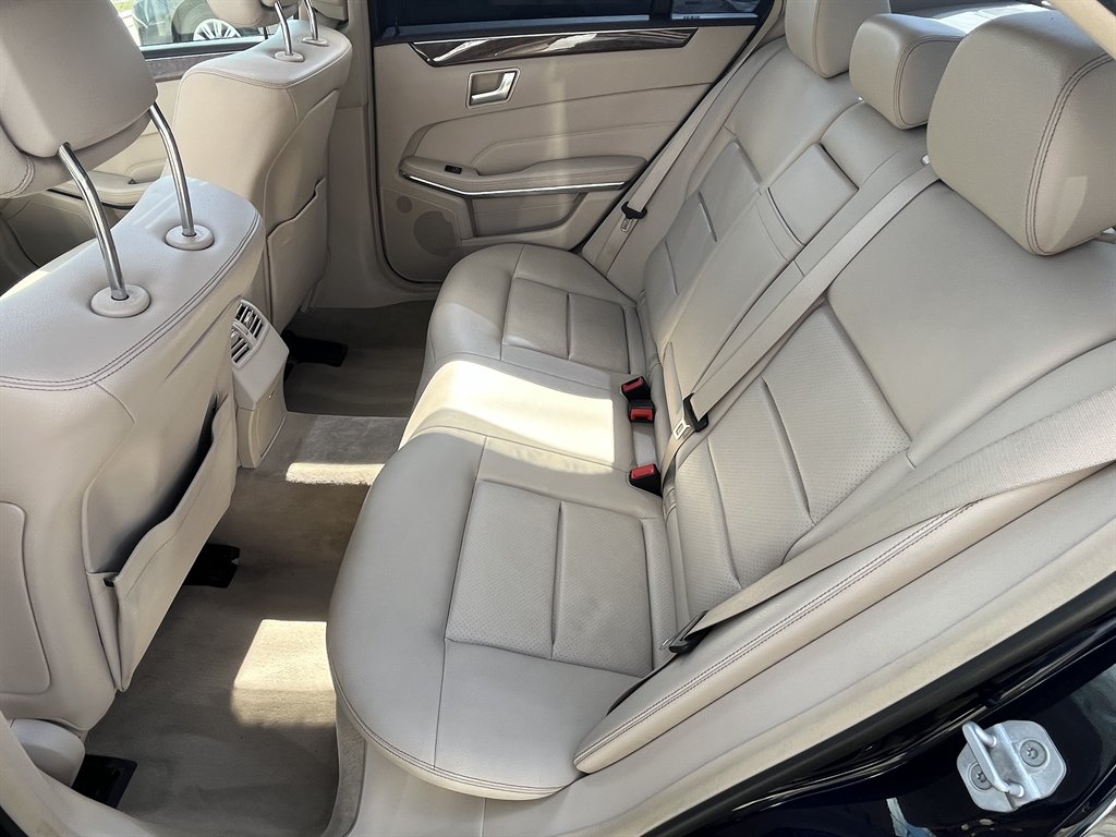 2014 Mercedes-Benz E-Class E350 4MATIC Sport photo
