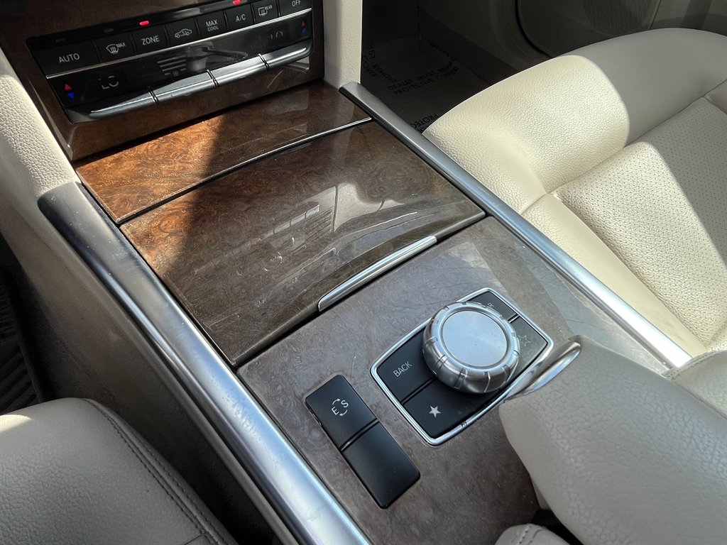 2014 Mercedes-Benz E-Class E350 4MATIC Sport photo