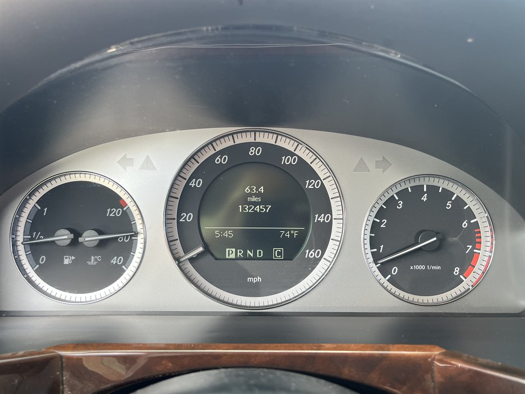 2010 Mercedes-Benz GLK-Class GLK350 photo