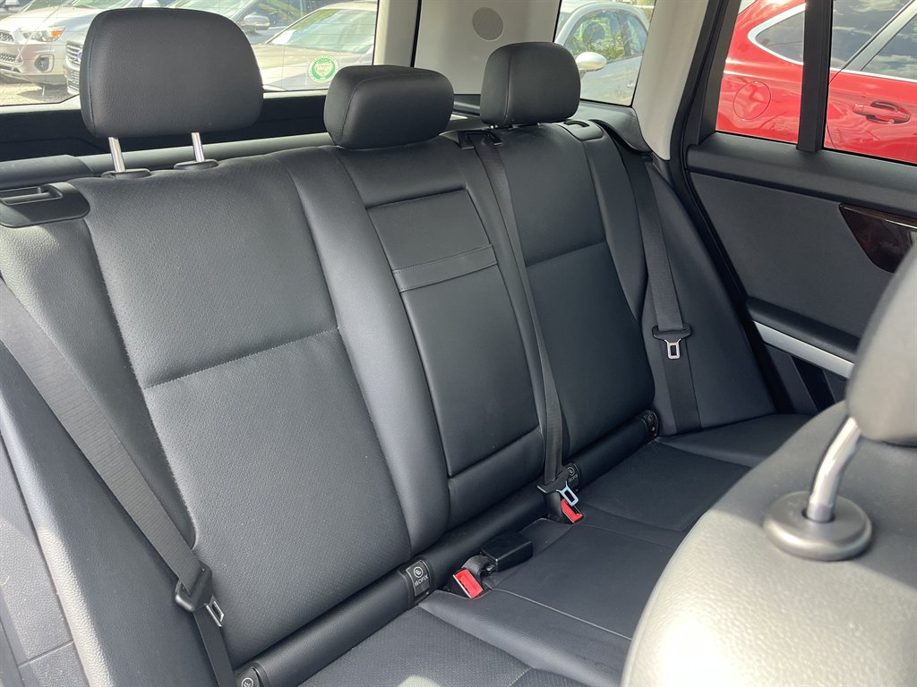 2010 Mercedes-Benz GLK-Class GLK350 photo