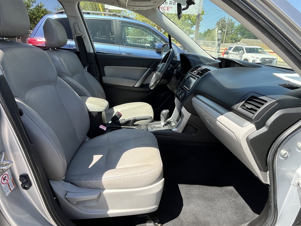 2014 Subaru Forester 2.5i Limited photo