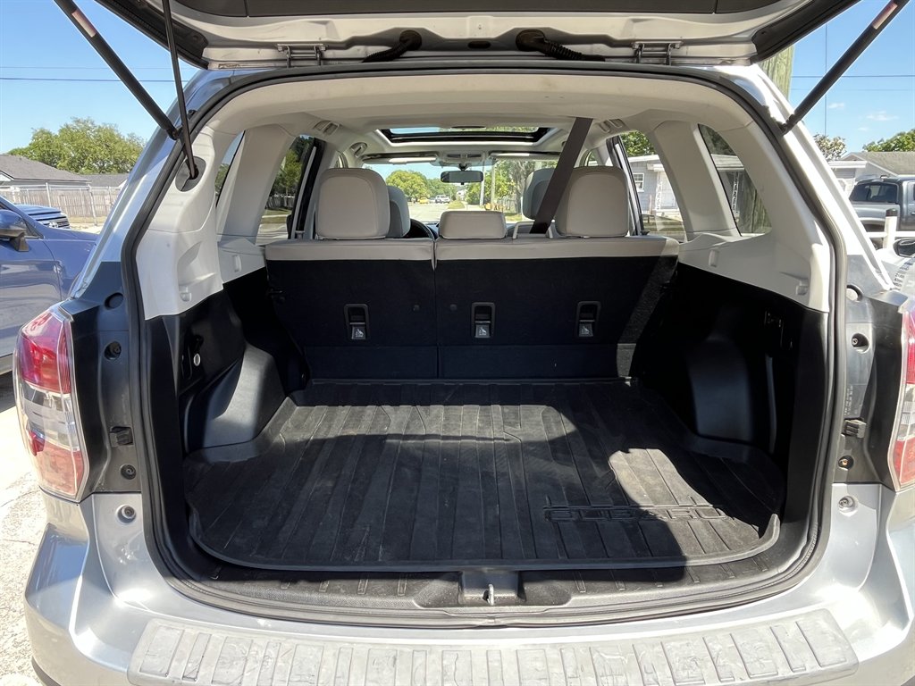 2014 Subaru Forester 2.5i Limited photo