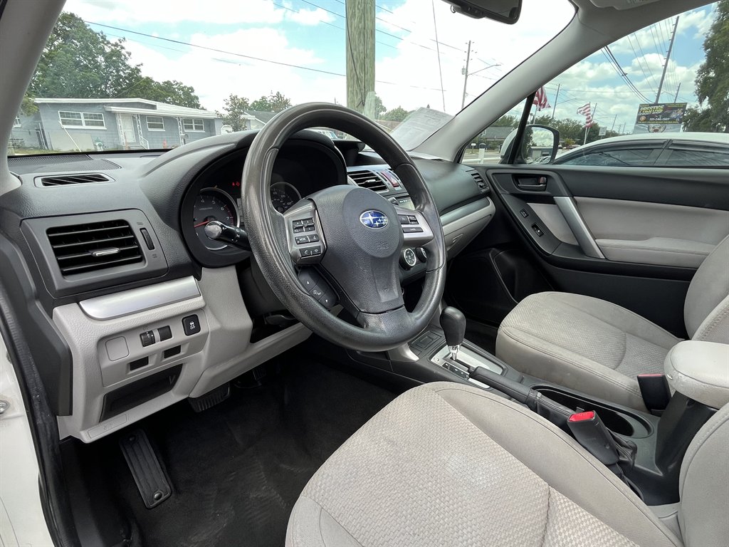 2014 Subaru Forester 2.5i Premium photo