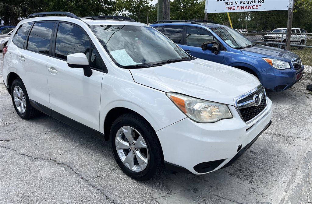 2014 Subaru Forester 2.5i Premium photo