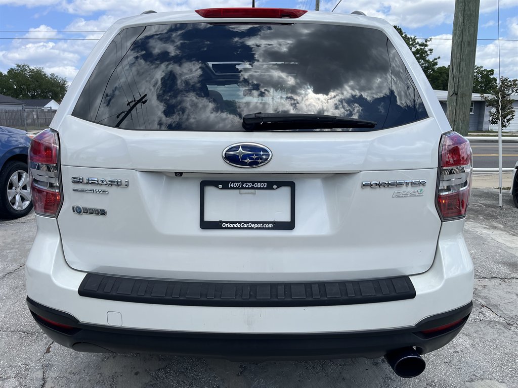 2014 Subaru Forester 2.5i Premium photo