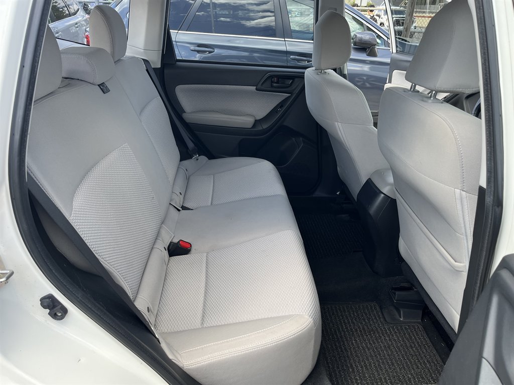 2017 Subaru Forester 2.5i photo
