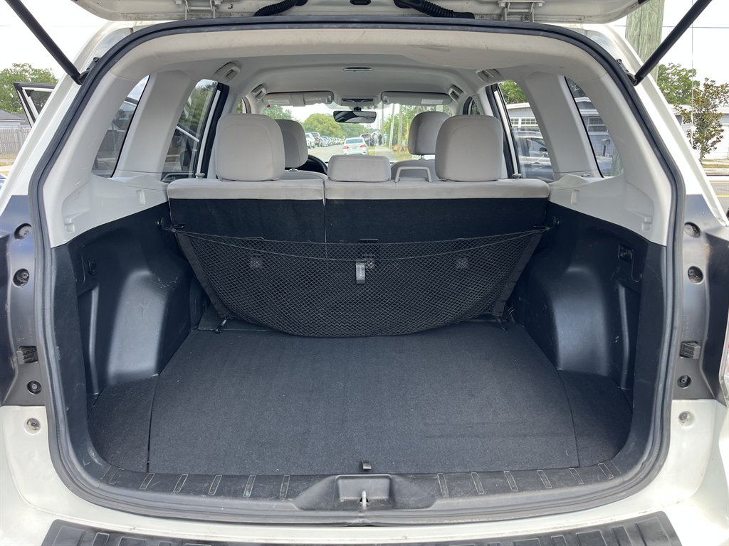 2017 Subaru Forester 2.5i photo