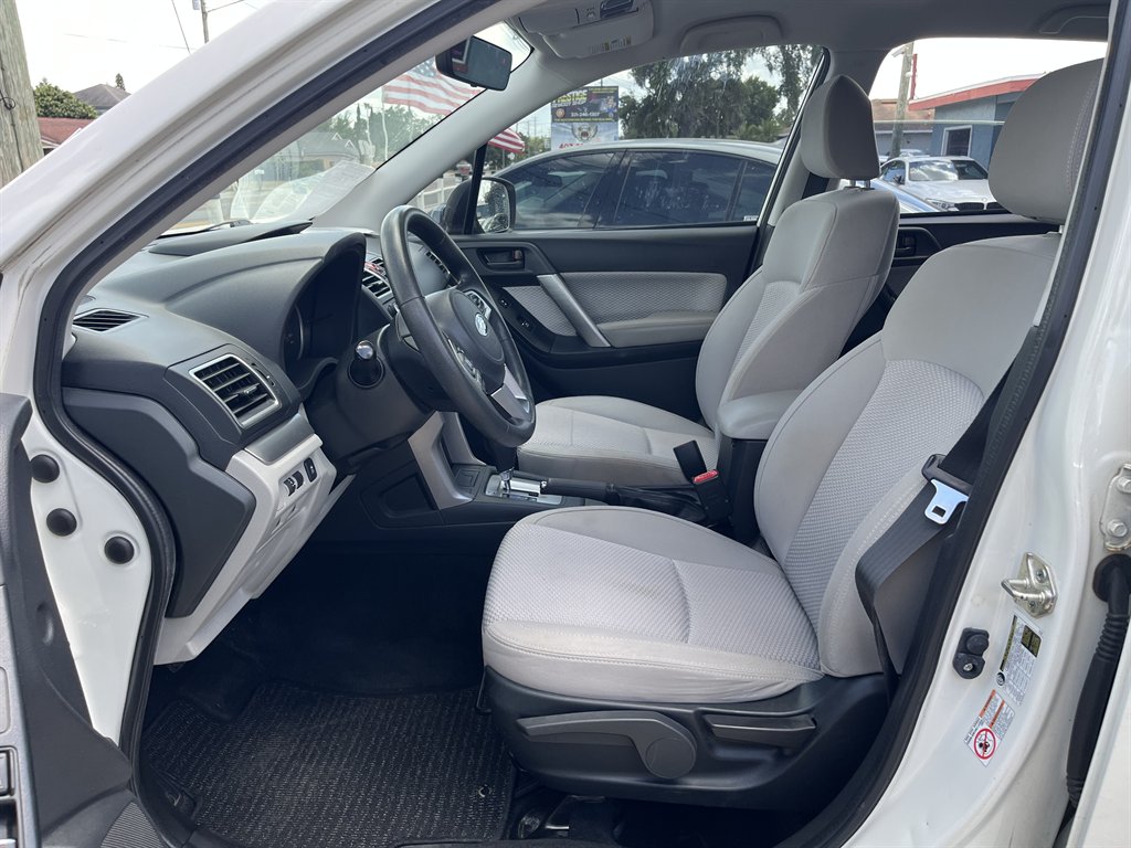 2017 Subaru Forester 2.5i photo