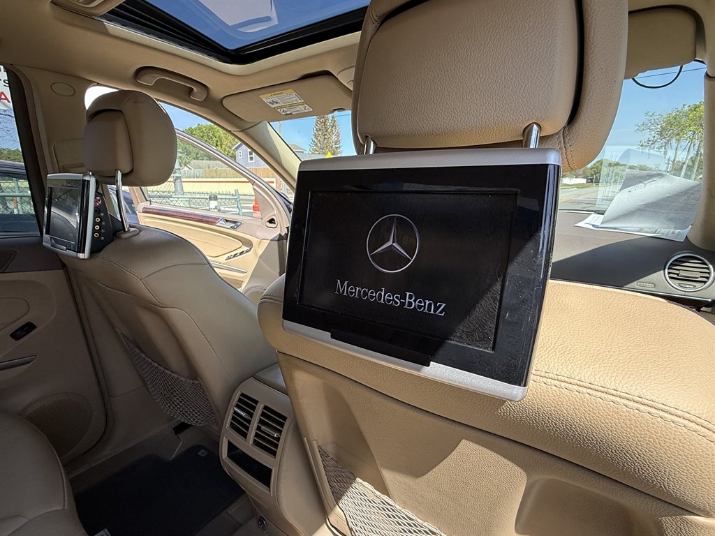 2011 Mercedes-Benz GL 450 - $6,599