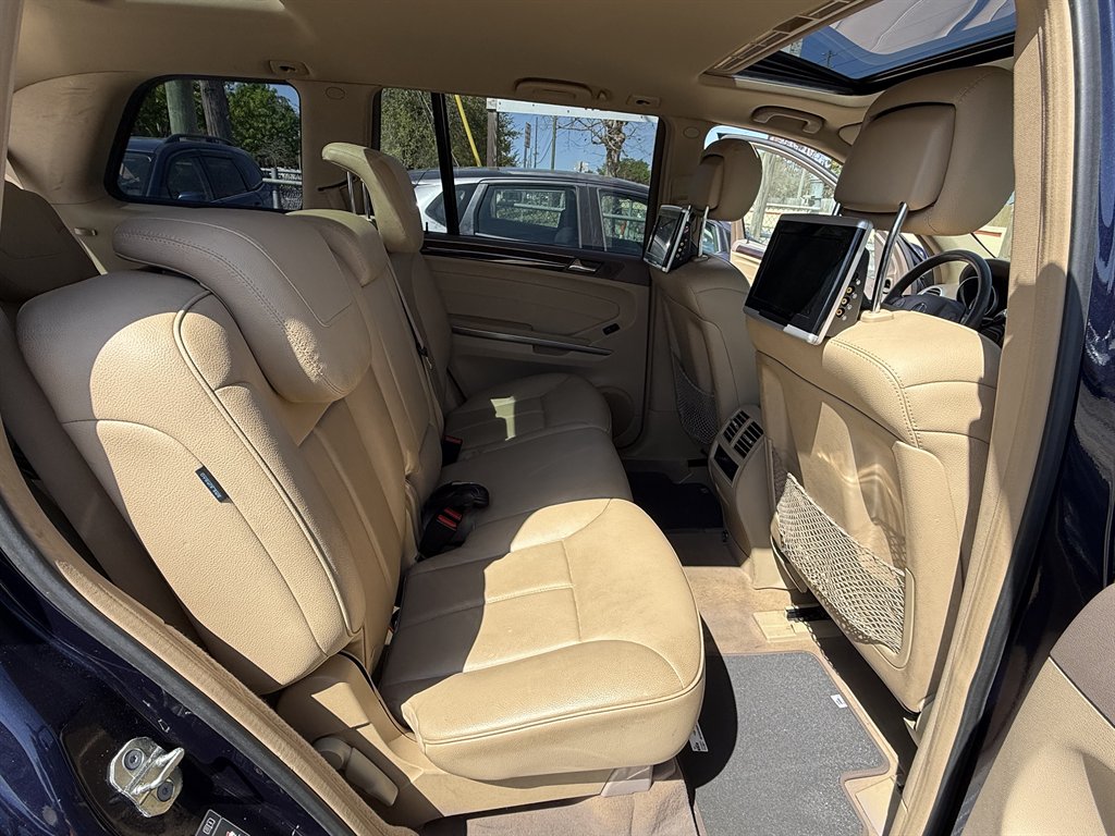 2011 Mercedes-Benz GL 450 - $6,599