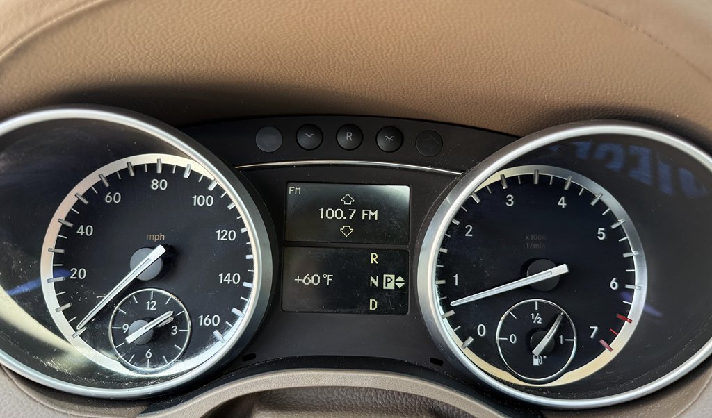 2011 Mercedes-Benz GL 450 - $6,599
