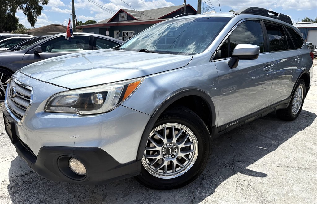 2017 Subaru Outback - $10,499