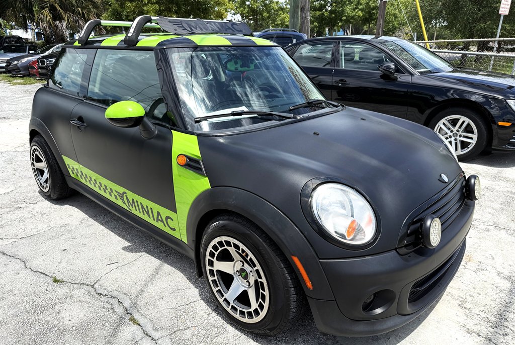 2013 MINI Hardtop - $5,499