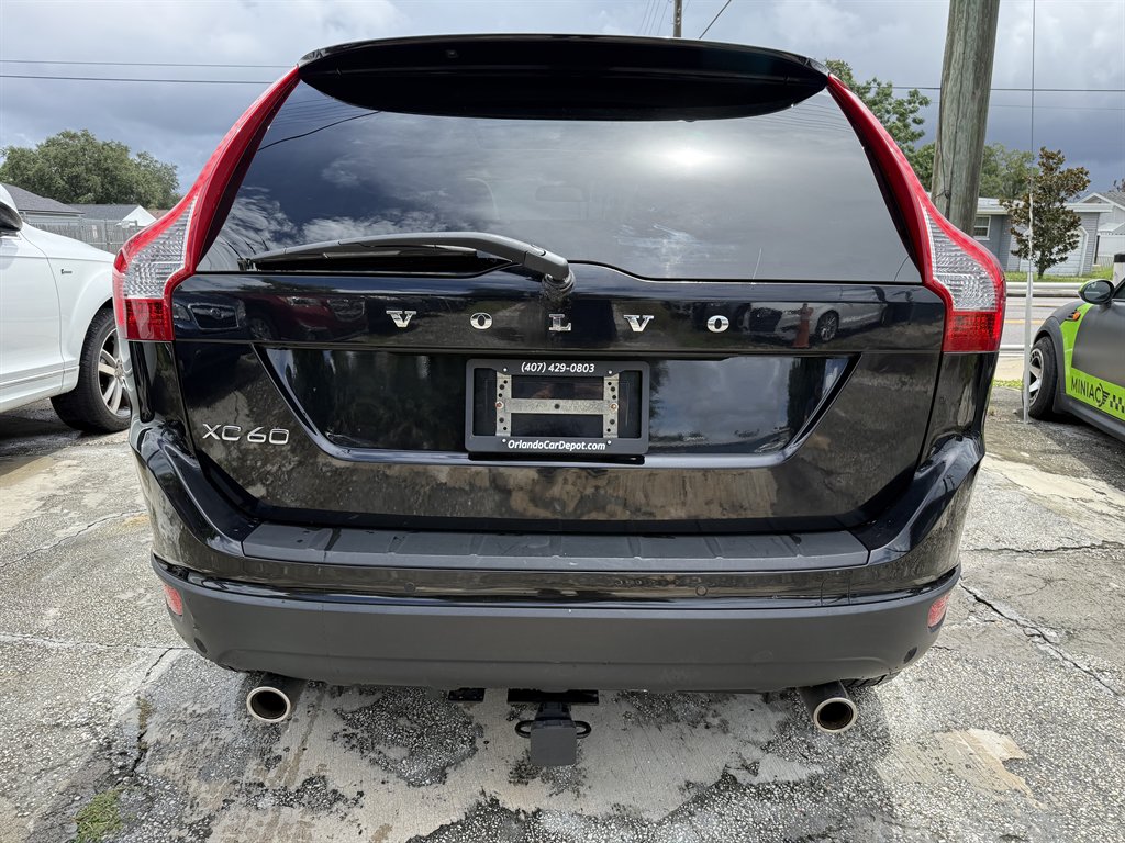 2013 Volvo XC60 - $9,399
