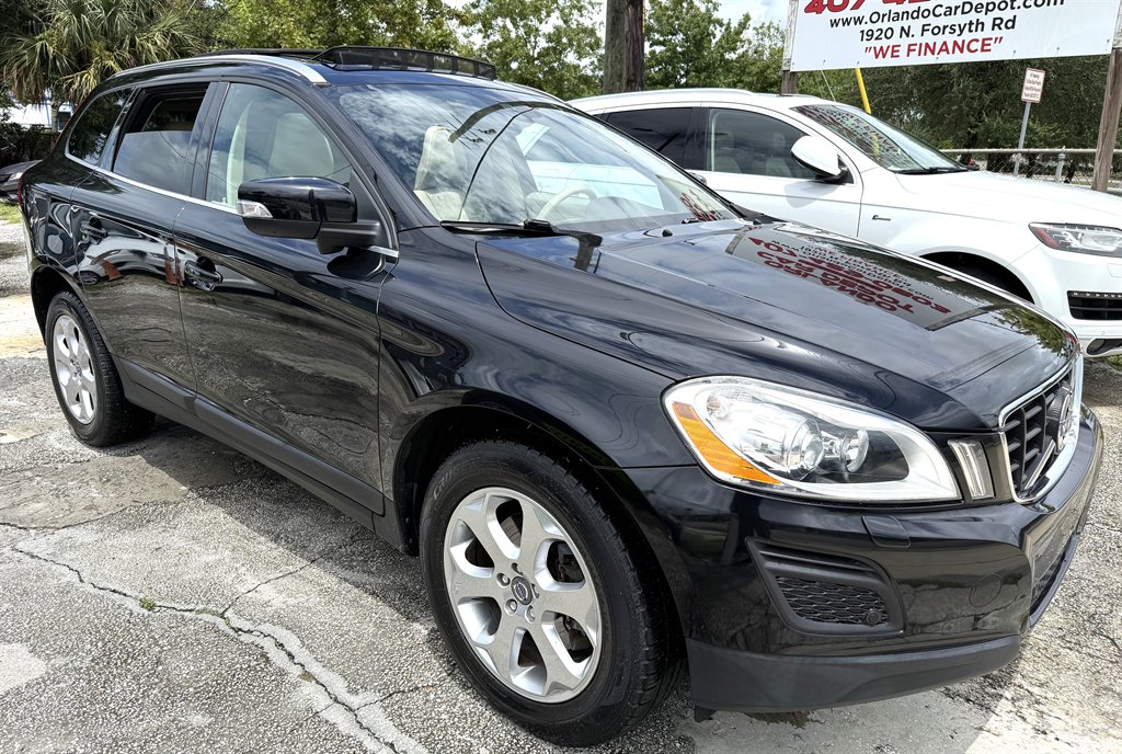 2013 Volvo XC60 - $9,399