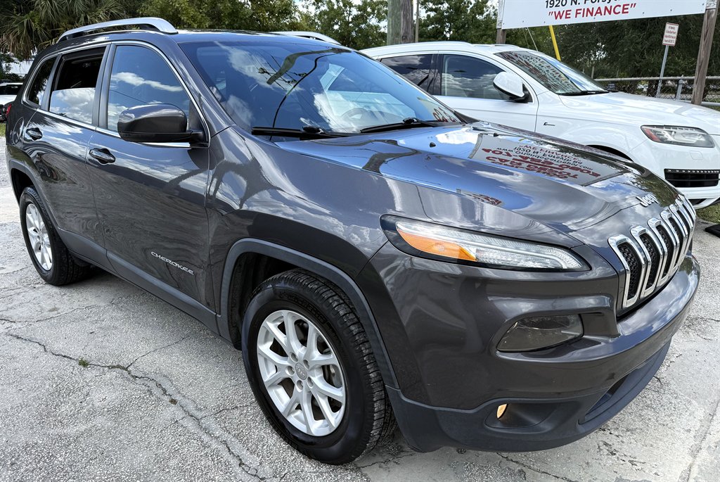 2018 Jeep Cherokee - $8,599