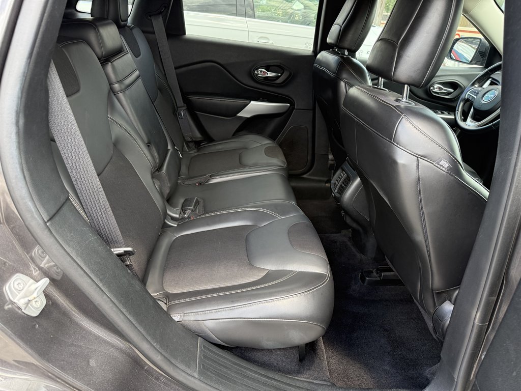2018 Jeep Cherokee - $8,599