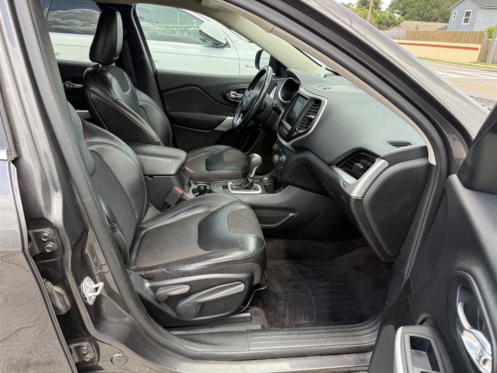 2018 Jeep Cherokee - $8,599