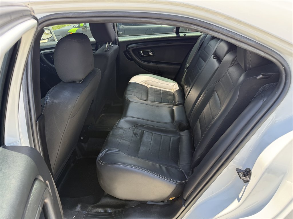2018 Ford Taurus - $5,699