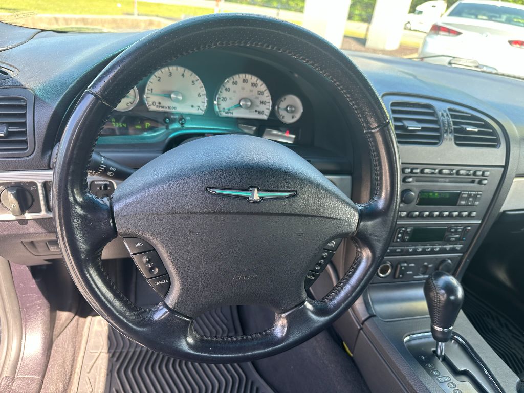 2005 Ford Thunderbird Deluxe photo