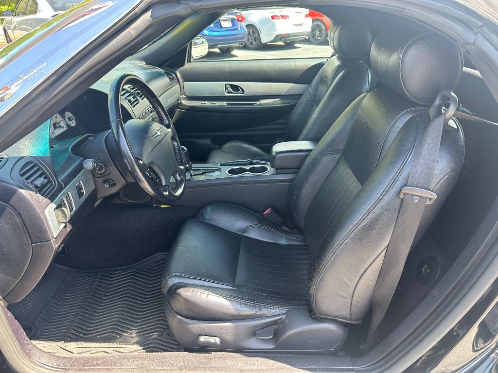 2005 Ford Thunderbird Deluxe photo