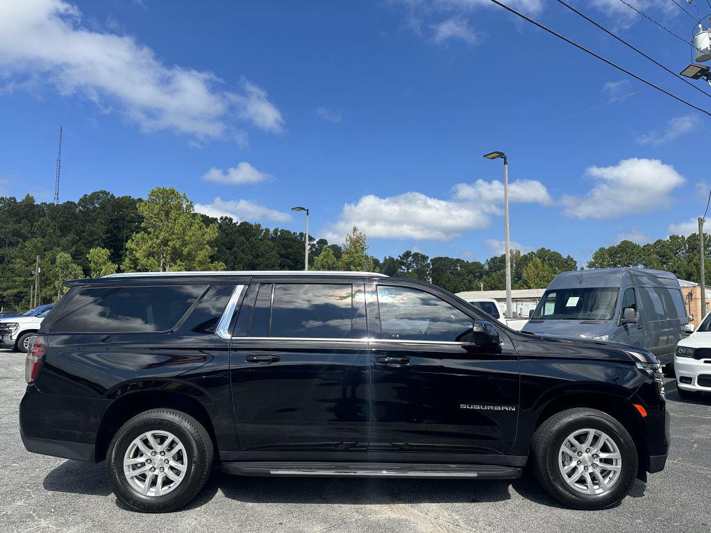 2022 Chevrolet Suburban 1500 LS photo
