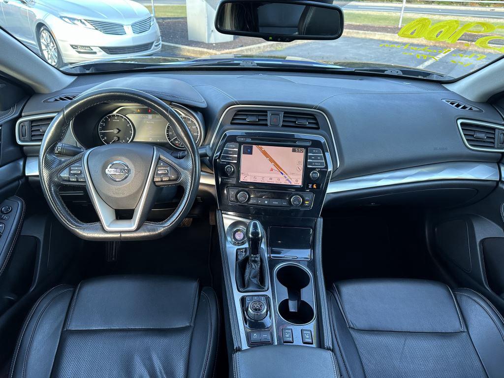 2020 Nissan Maxima SV photo