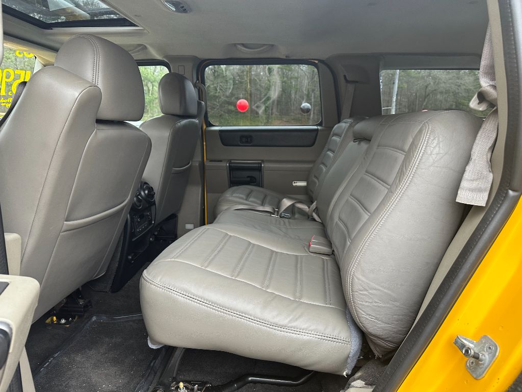 2003 HUMMER H2 photo