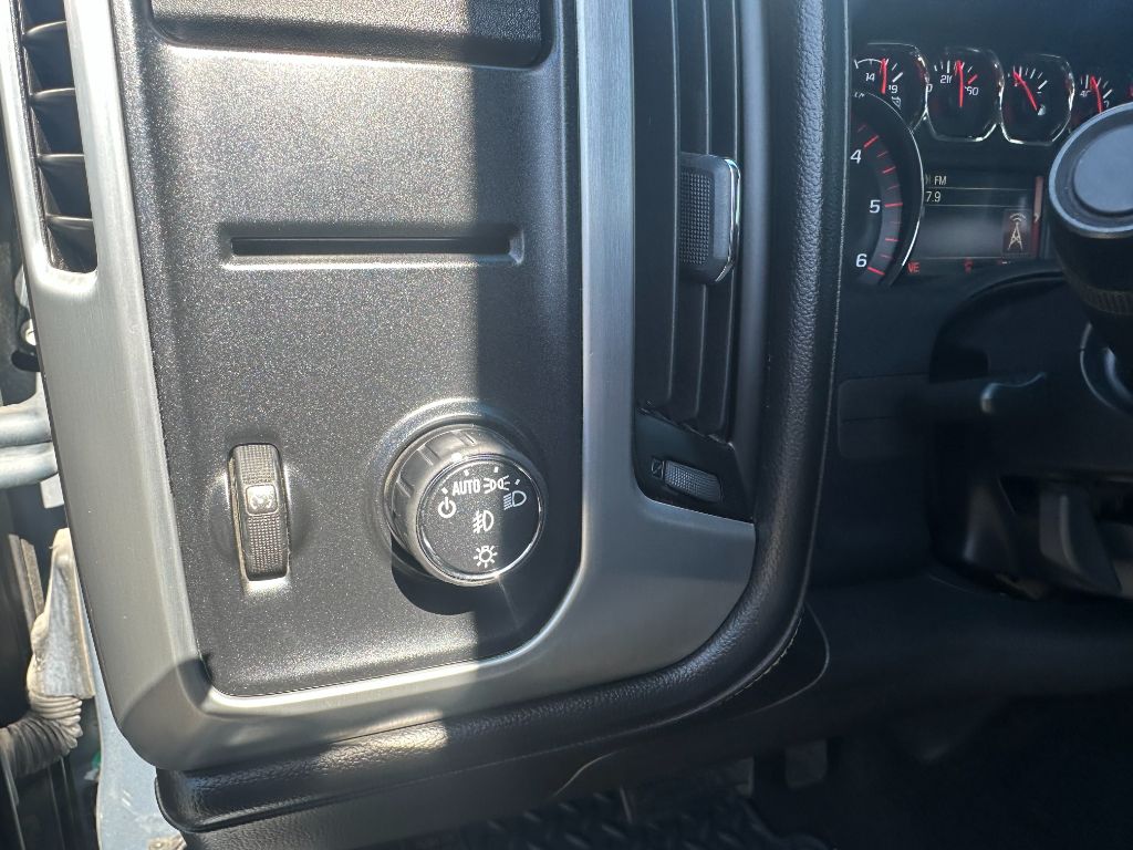 2015 GMC Sierra 1500 SLE photo